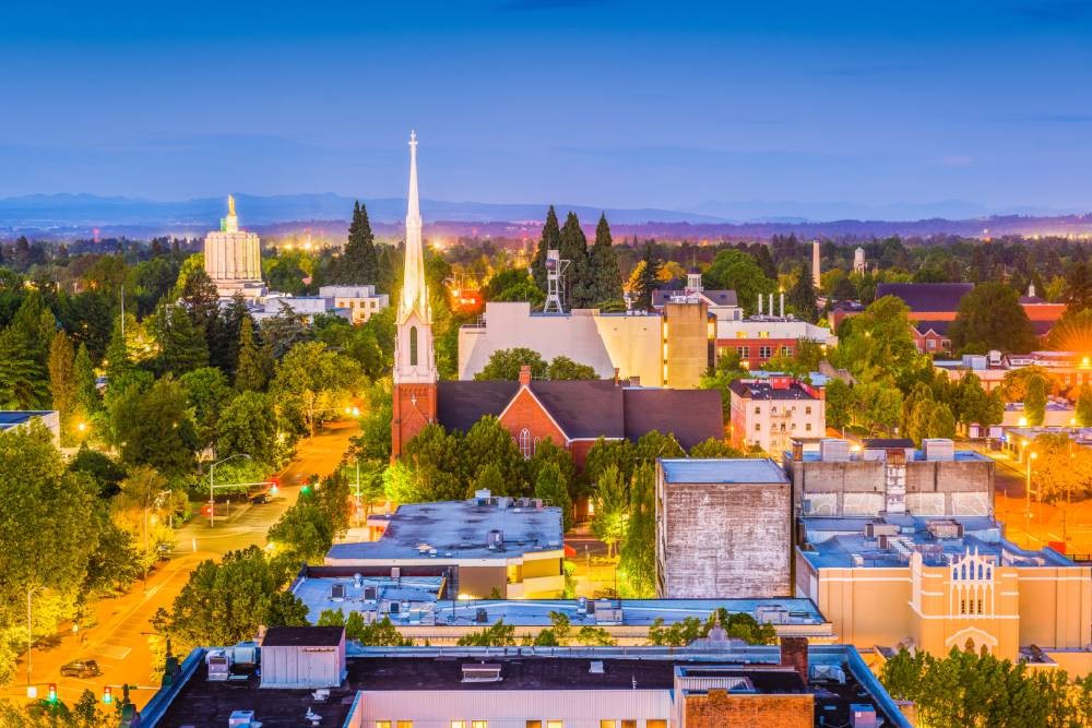 The Salem, Oregon, skyline in the evening